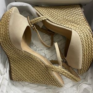 Aldo wedges size 8